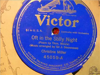 small_victor 45059 a.webp